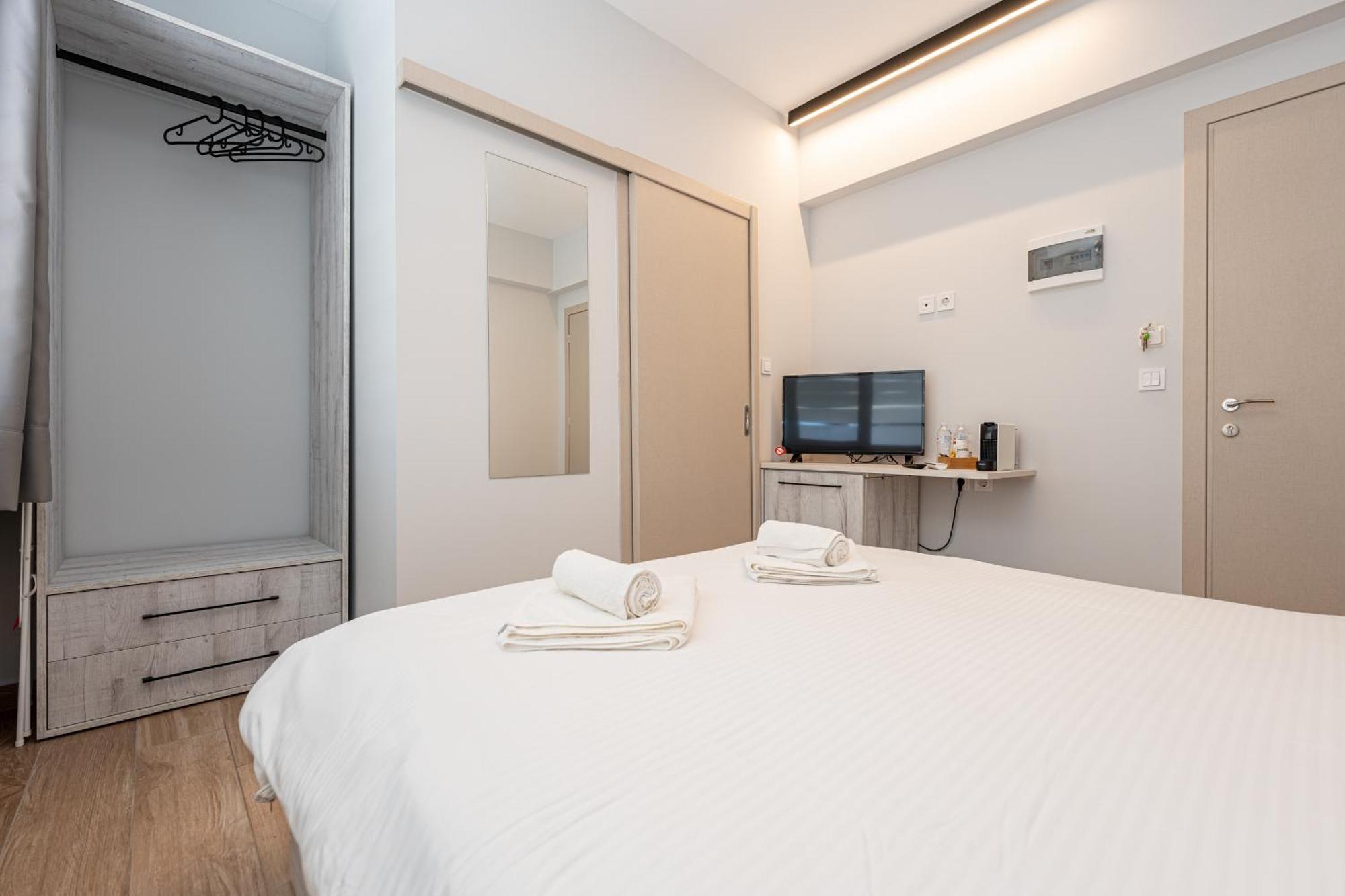 Centralviewsuites Nea Moudhania Exteriör bild