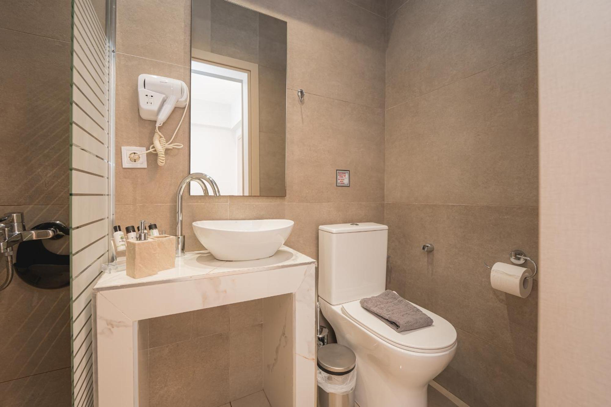 Centralviewsuites Nea Moudhania Exteriör bild